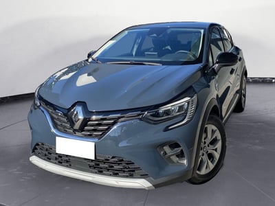Renault Captur Plug-in Hybrid E-Tech 160 CV Intens del 2021 usata a Meda