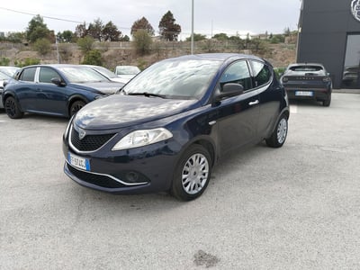 Lancia Ypsilon 1.2 69 CV 5 porte Silver del 2016 usata a Matera