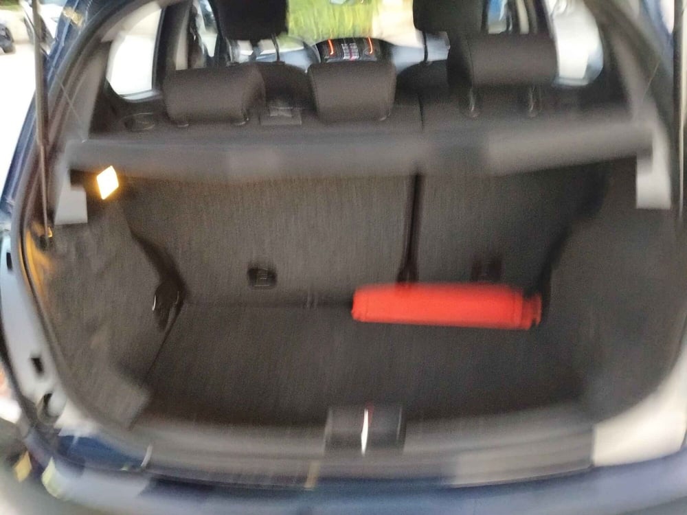 Lancia Ypsilon usata a Matera (16)