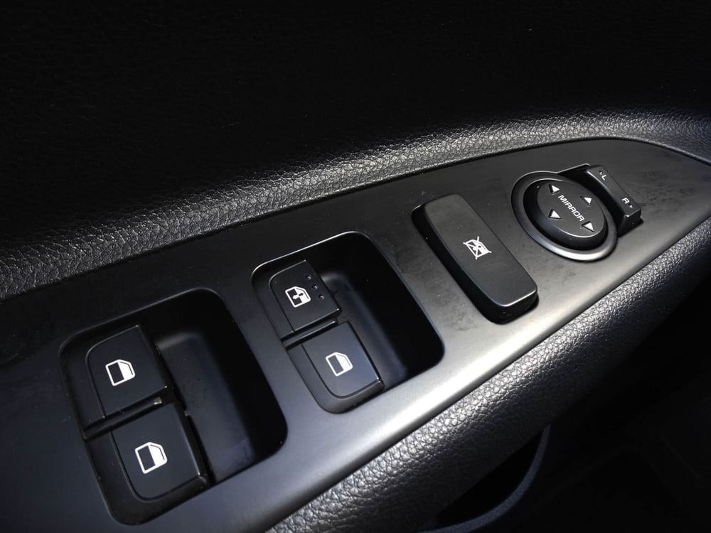 Kia Rio usata a Treviso (16)