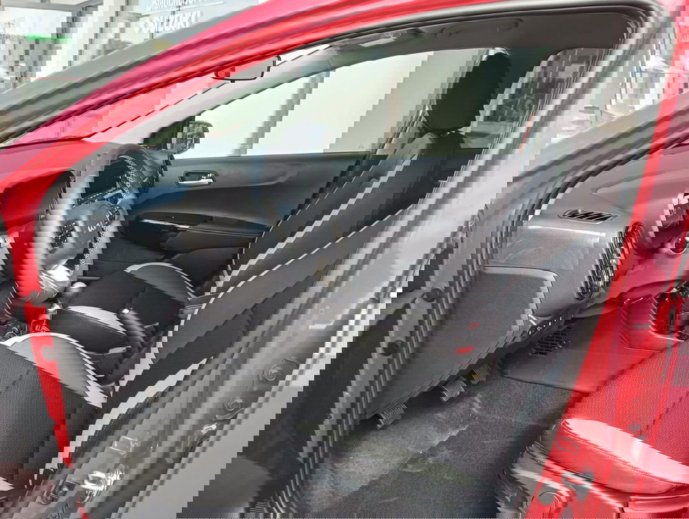 Kia Picanto nuova a Cremona (4)