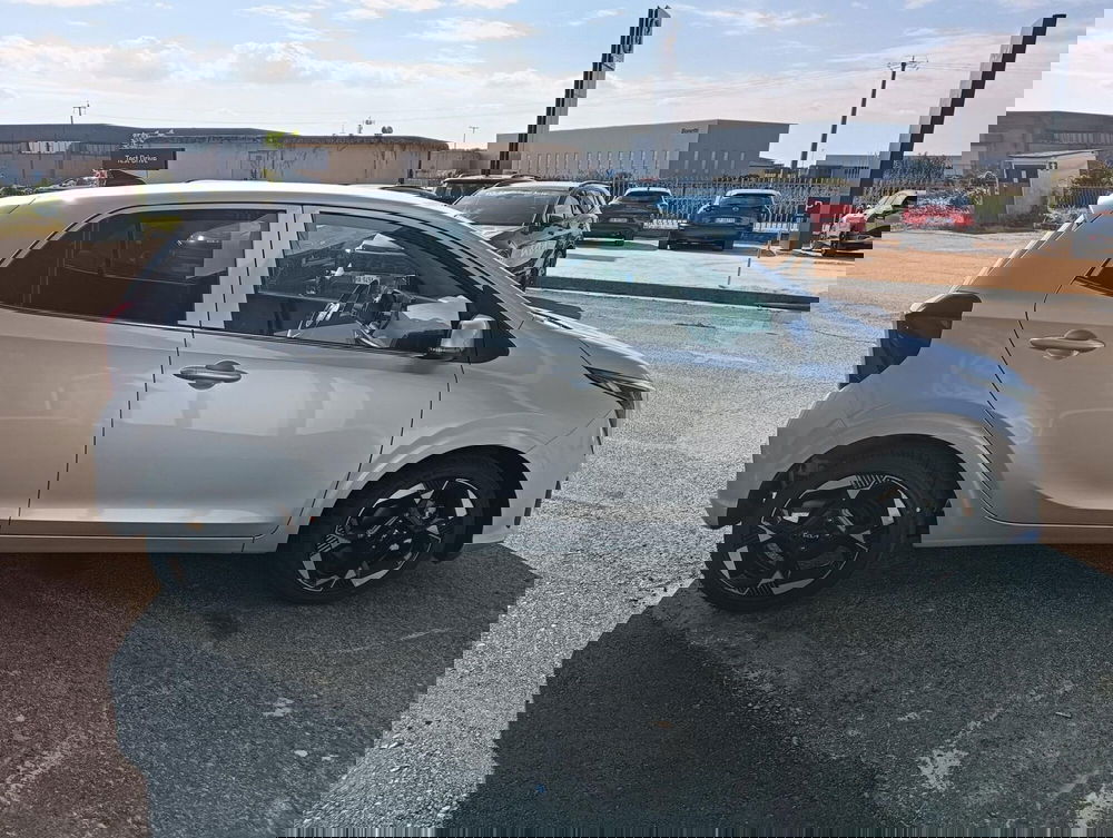 Kia Picanto nuova a Cremona (4)