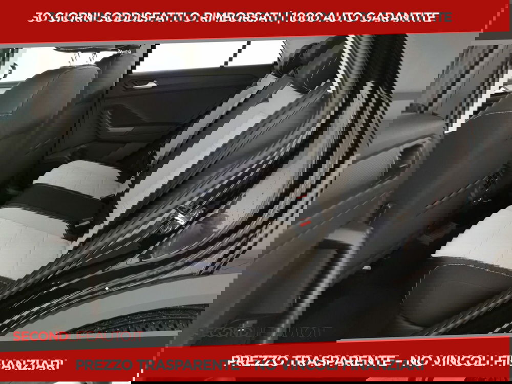 Volkswagen T-Roc nuova a Chieti (14)