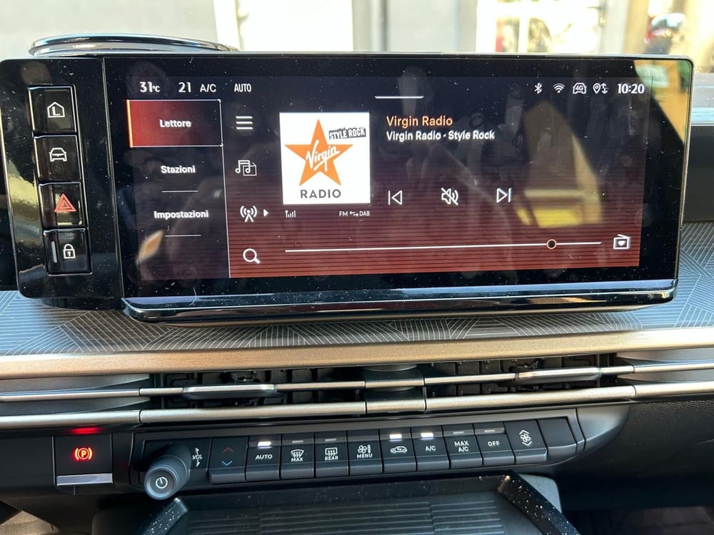 Lancia Ypsilon usata a La Spezia (14)