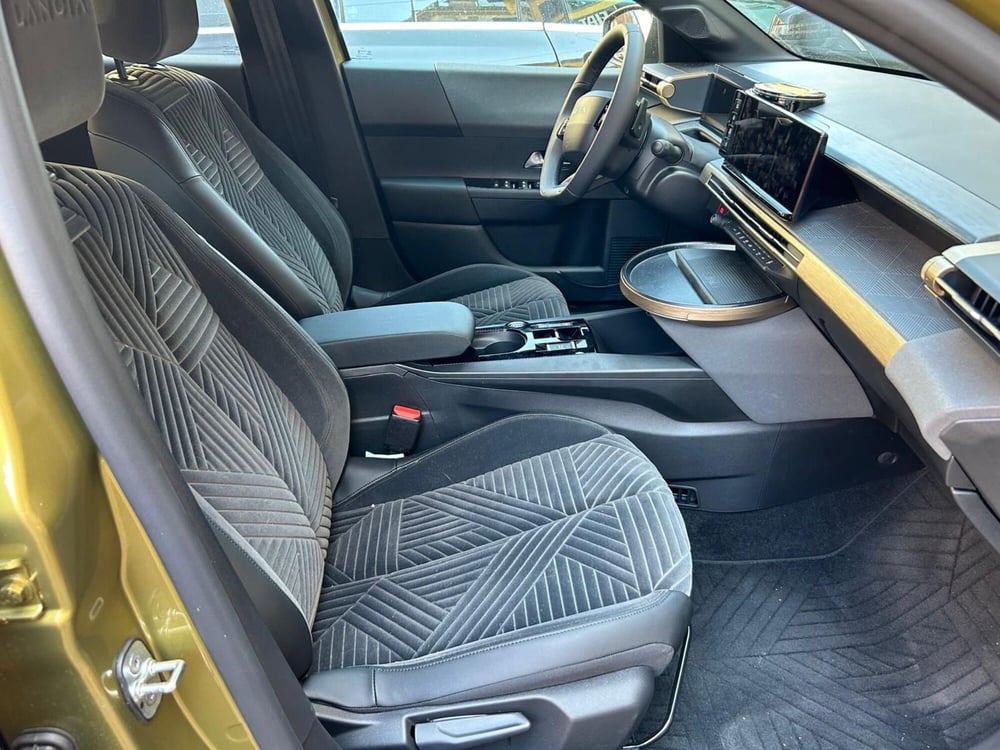Lancia Ypsilon usata a La Spezia (19)