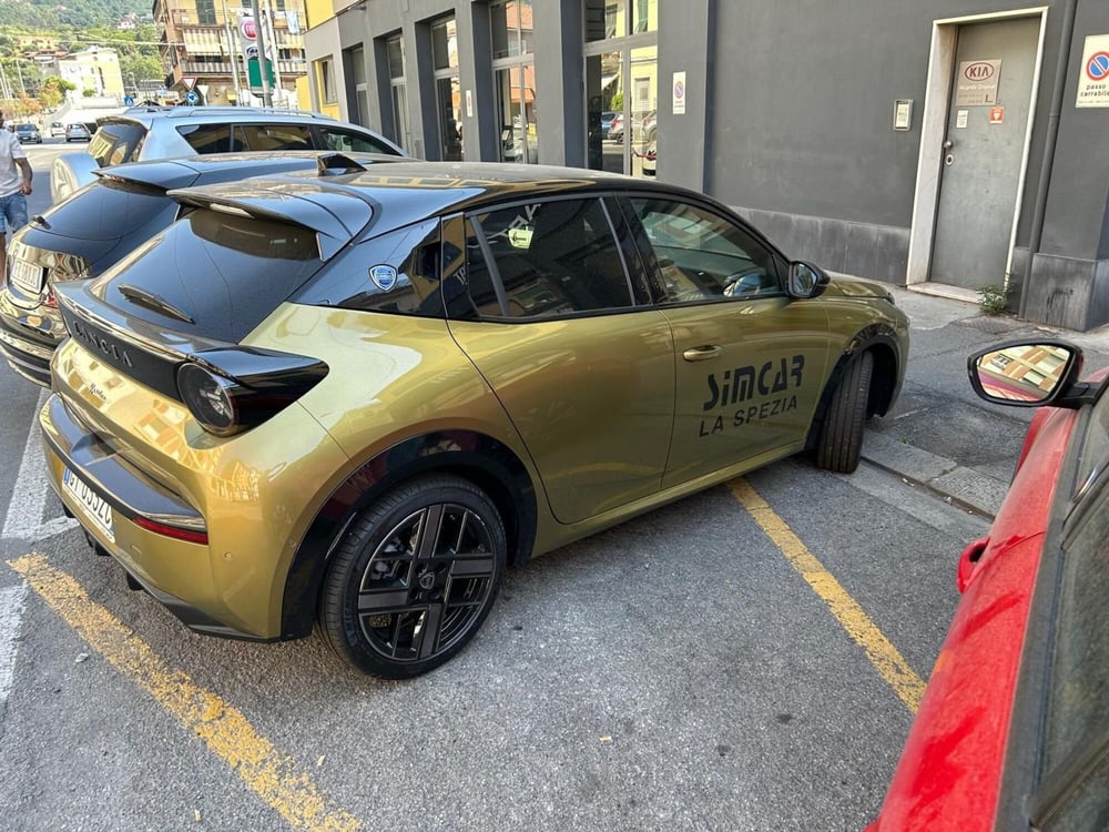 Lancia Ypsilon usata a La Spezia (3)