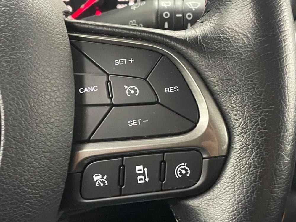 Jeep Renegade usata a Como (11)