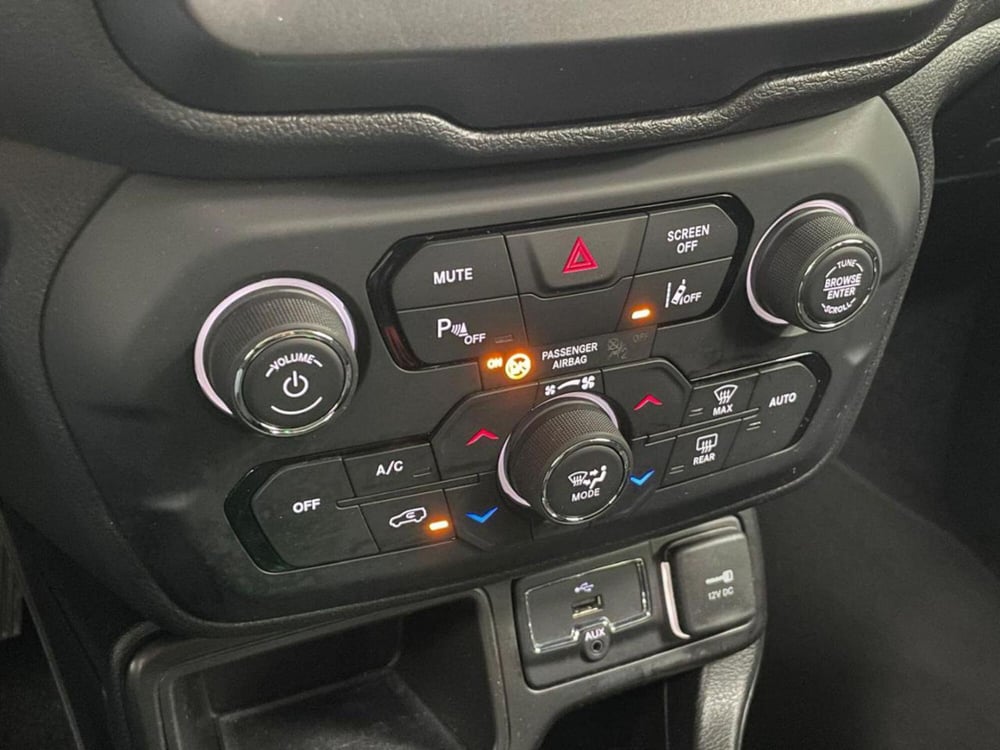 Jeep Renegade usata a Como (19)
