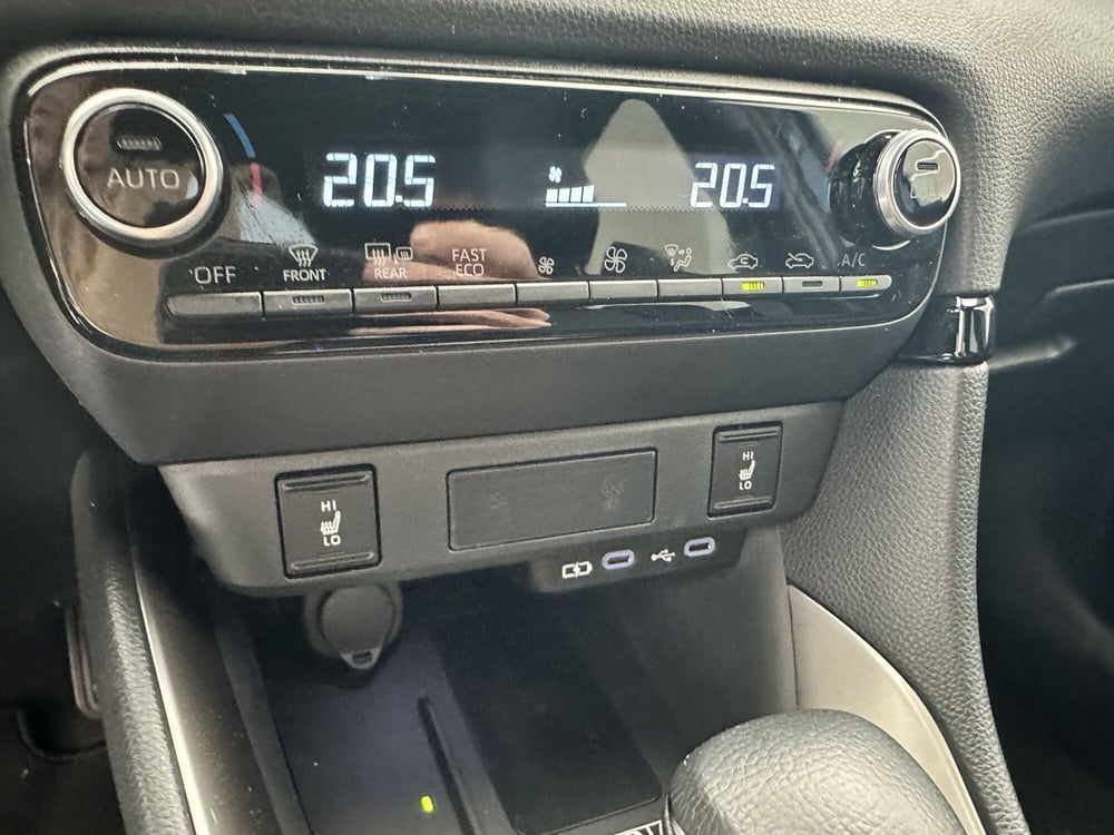 Mazda Mazda2 Hybrid usata a Latina (15)