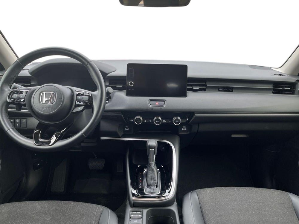 Honda HR-V usata a Bari (8)