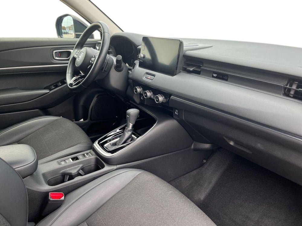 Honda HR-V usata a Bari (9)