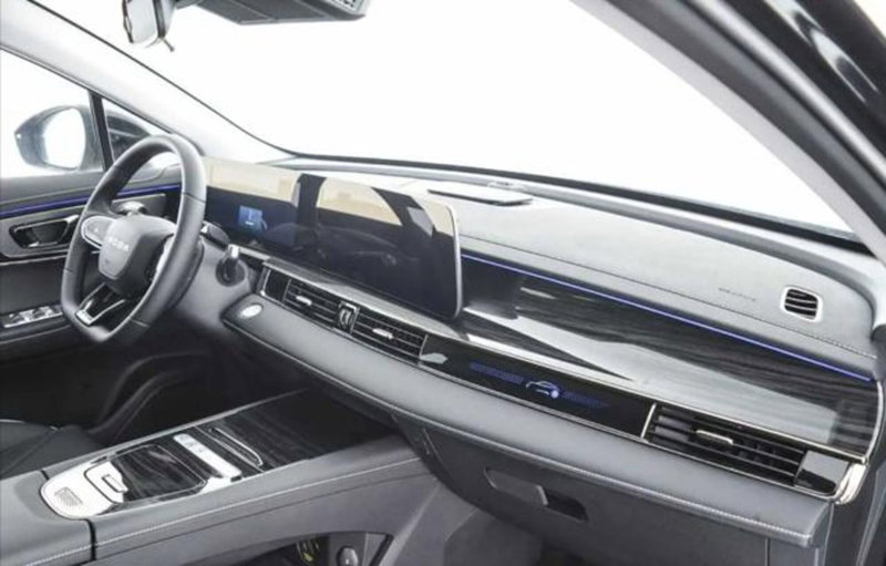 Omoda Omoda 5 SHS-H nuova a Bologna (10)