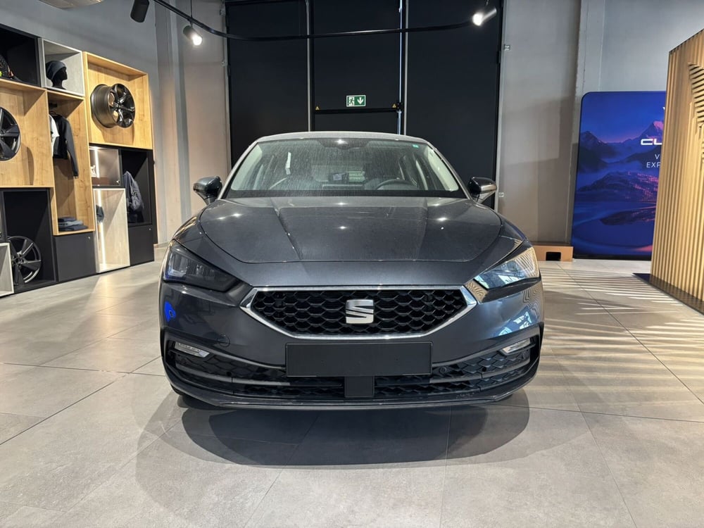 SEAT Leon ST nuova a Ferrara (2)