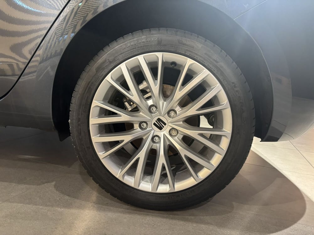 SEAT Leon ST nuova a Ferrara (8)