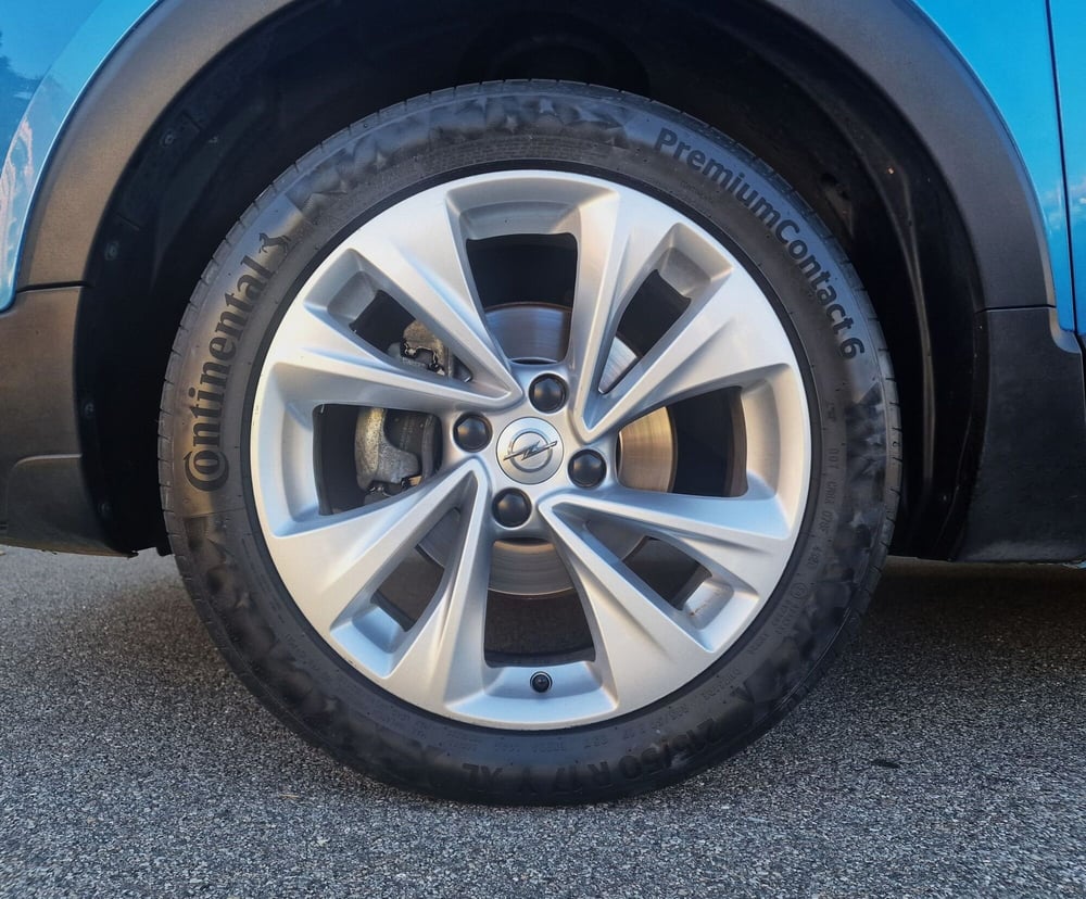 Opel Crossland X usata a Milano (13)