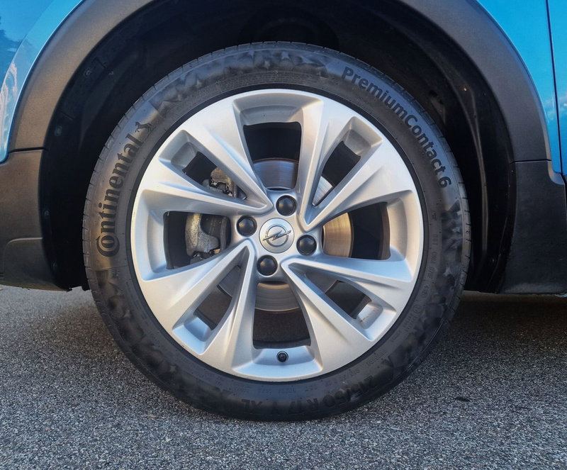 Opel Crossland X usata a Milano (13)