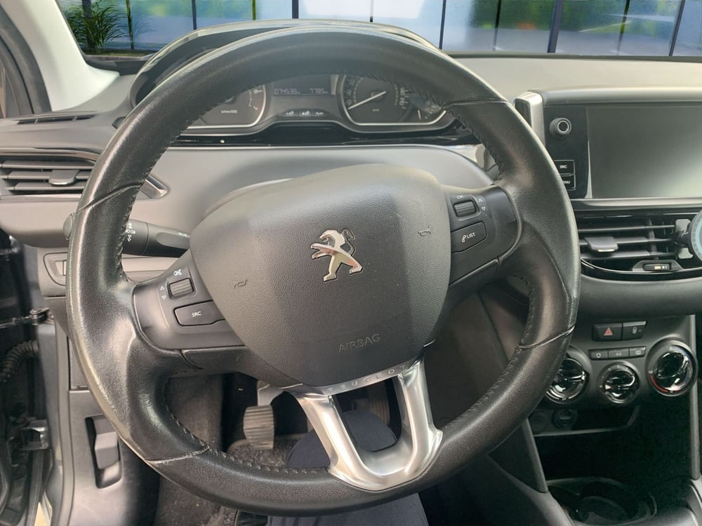 Peugeot 208 usata a Cosenza (10)