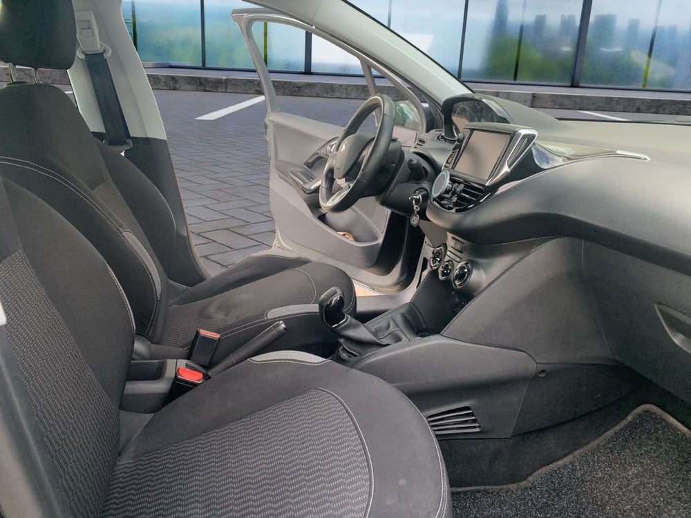 Peugeot 208 usata a Cosenza (18)
