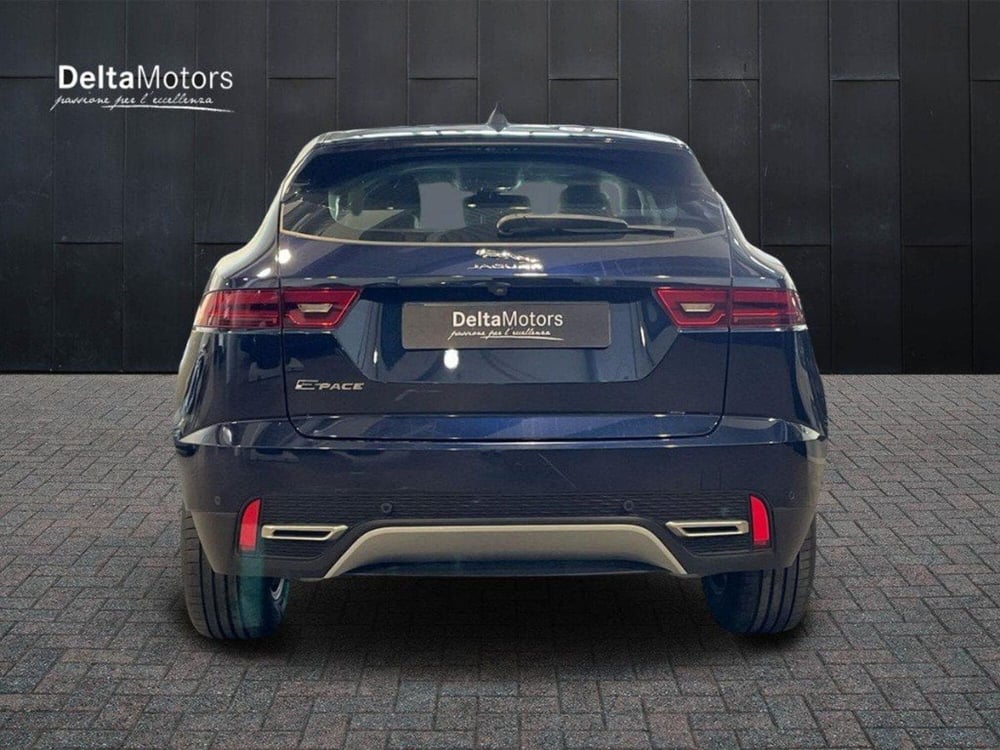 Jaguar E-Pace usata a Macerata (4)