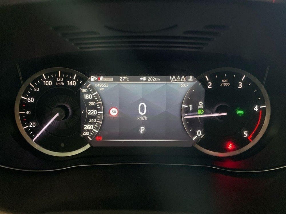 Jaguar E-Pace usata a Macerata (9)