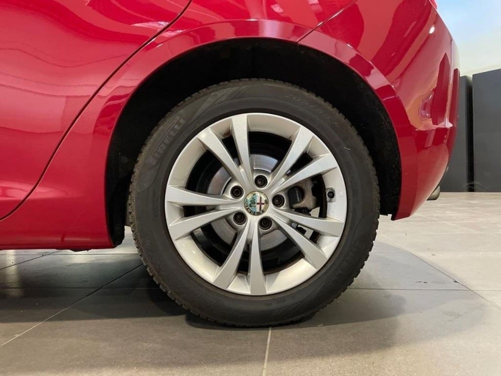 Alfa Romeo Giulietta usata a Macerata (8)