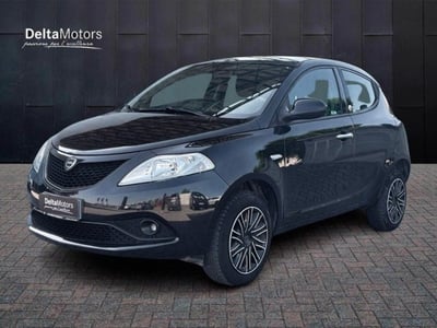 Lancia Ypsilon 0.9 TwinAir 85 CV 5 porte Metano Ecochic Gold del 2018 usata a Montecosaro