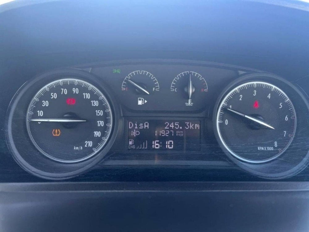Lancia Ypsilon usata a Macerata (9)