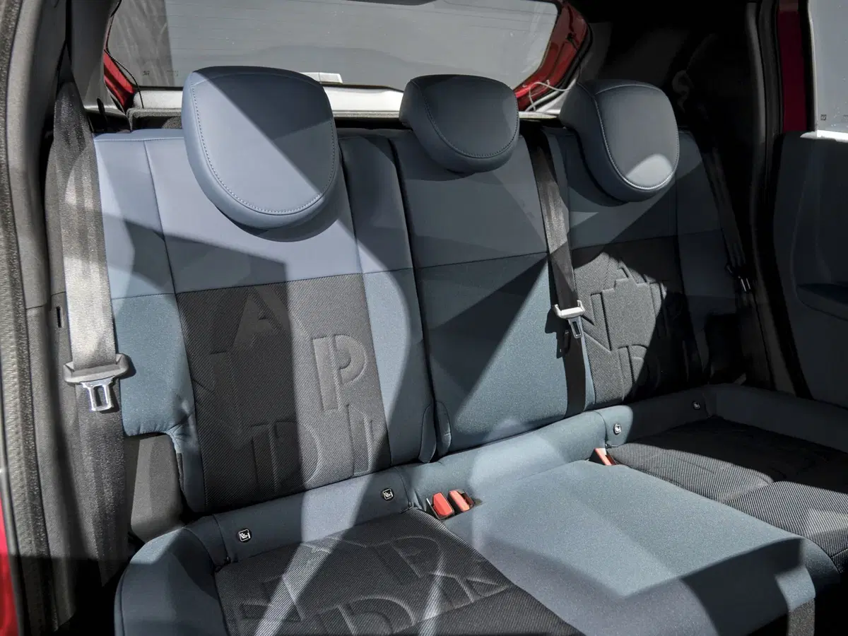 Fiat Grande Panda nuova a Prato (13)