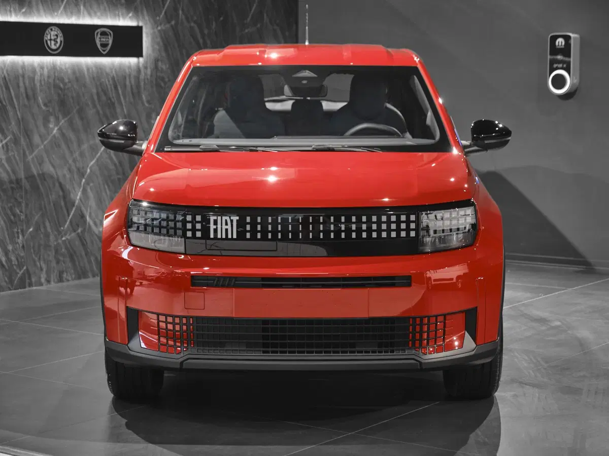 Fiat Grande Panda nuova a Prato (2)