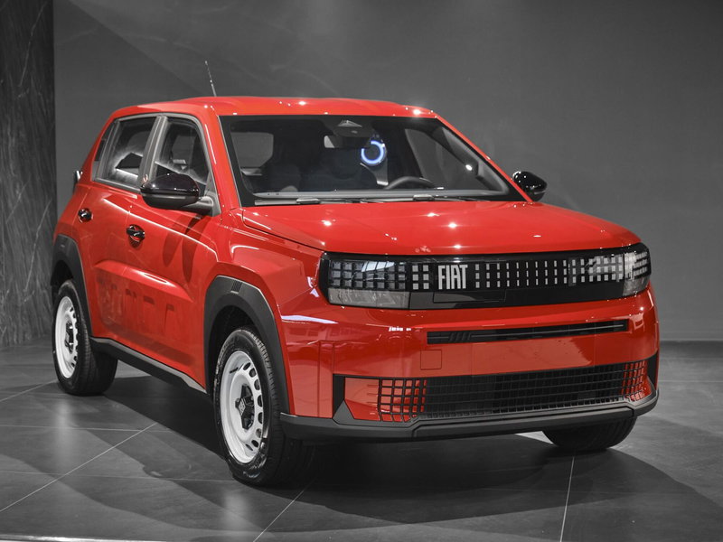 Fiat Grande Panda nuova a Prato (3)