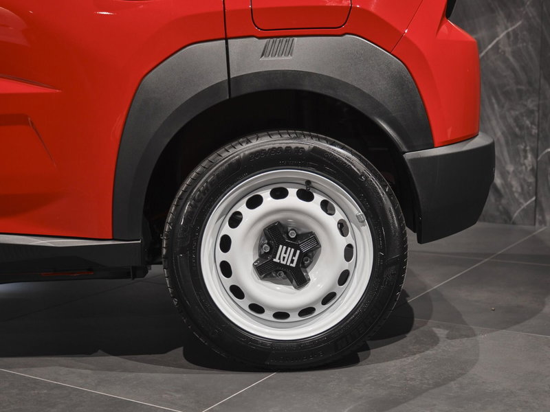 Fiat Grande Panda nuova a Prato (6)