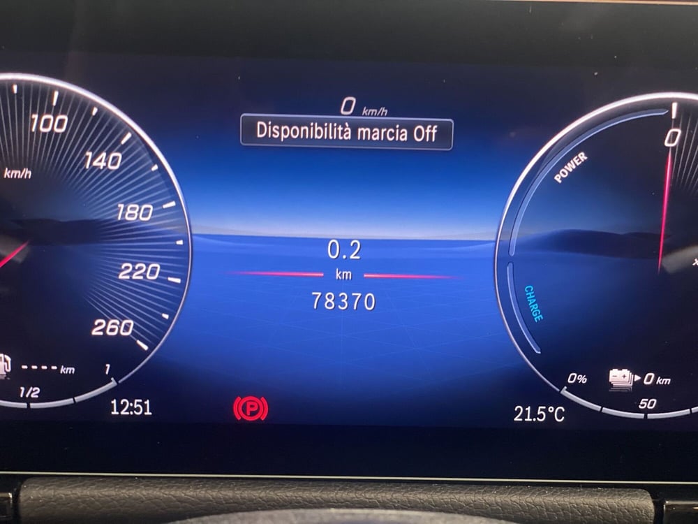 Mercedes-Benz GLA SUV usata a Napoli (10)