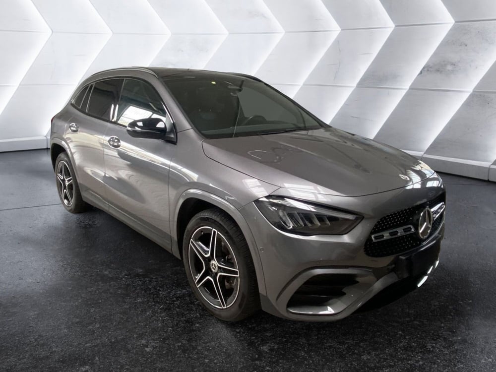 Mercedes-Benz GLA SUV usata a Napoli (3)