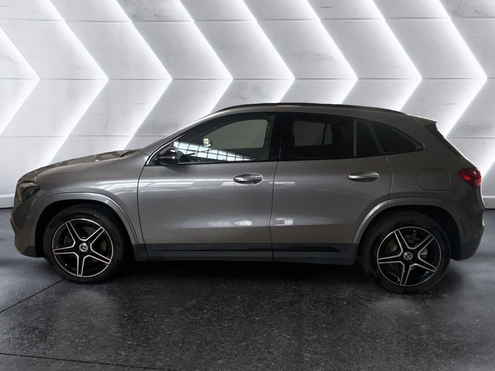 Mercedes-Benz GLA SUV usata a Napoli (4)