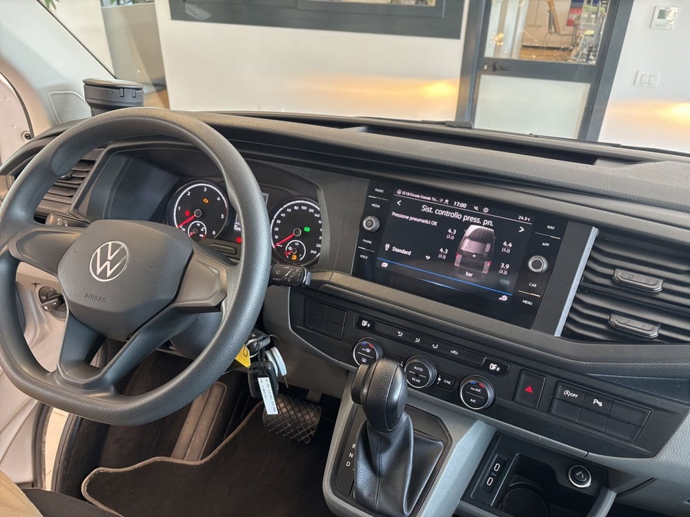 Volkswagen Veicoli Commerciali Caravelle usata a Salerno (12)