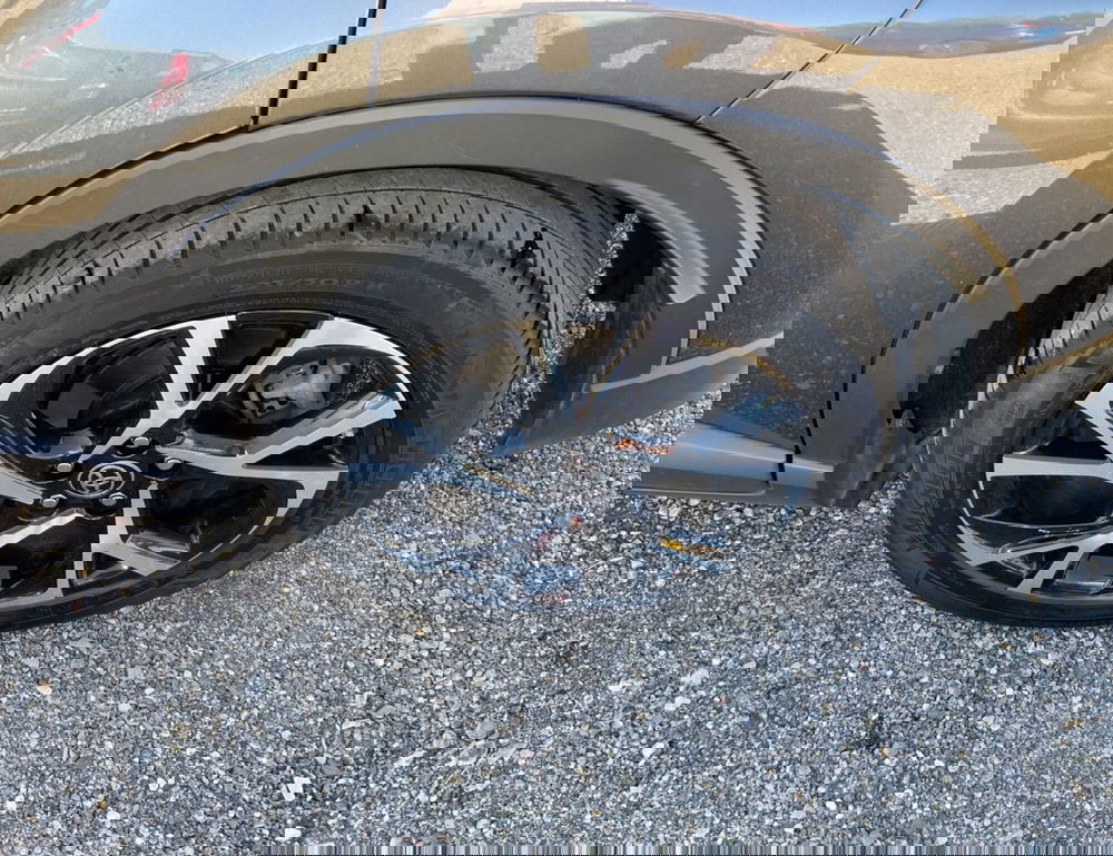 Toyota Toyota C-HR usata a Arezzo (6)