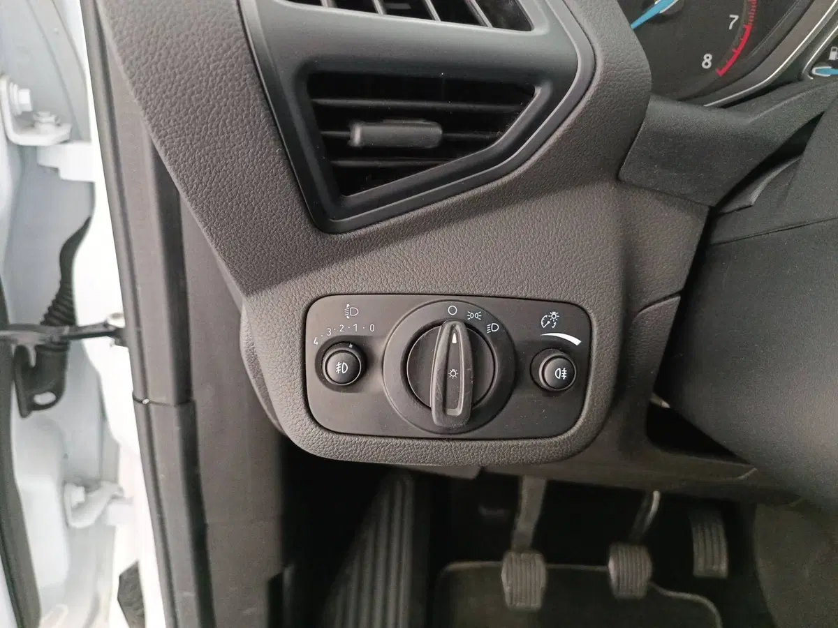 Ford C-Max usata a Treviso (13)