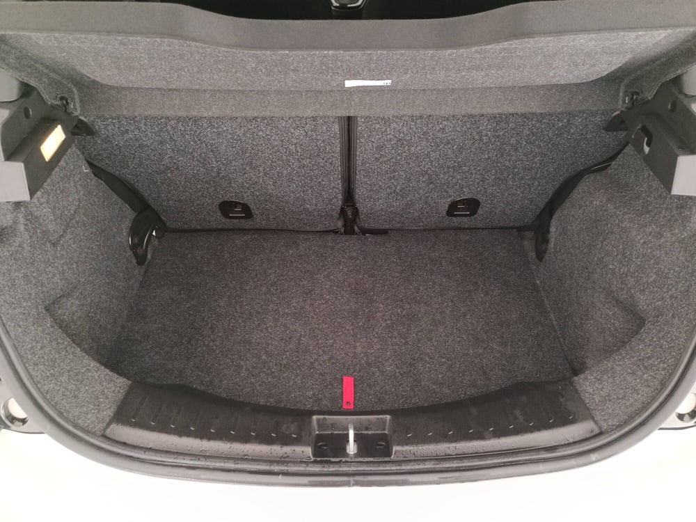 Lancia Ypsilon usata a Treviso (17)