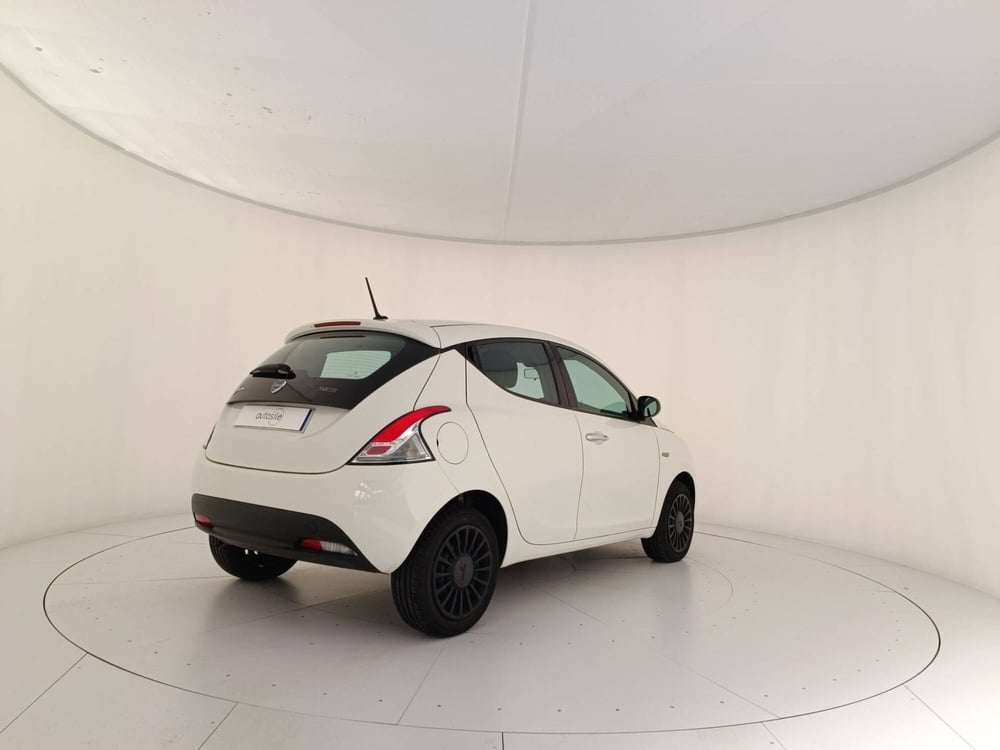 Lancia Ypsilon usata a Treviso (6)