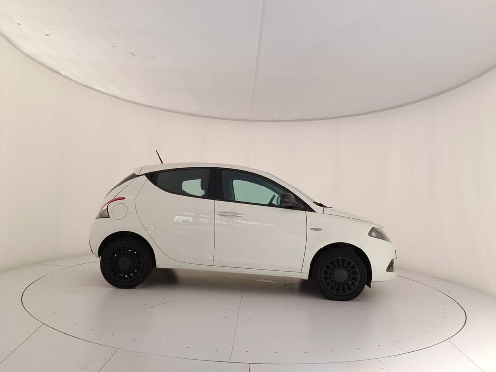 Lancia Ypsilon usata a Treviso (7)