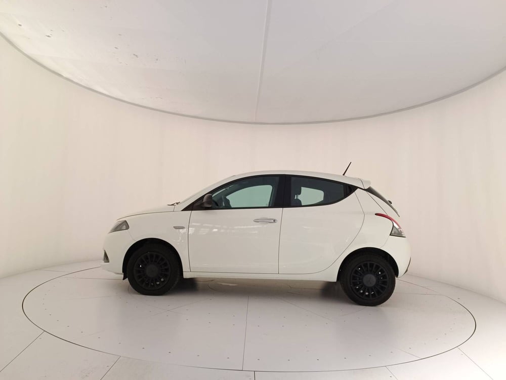 Lancia Ypsilon usata a Treviso (8)