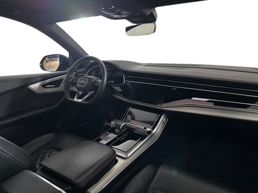 Audi Q8 usata a Napoli (11)
