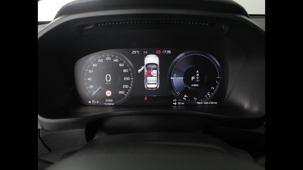 VOLVO Veicoli Commerciali XC40 usata a Palermo (13)