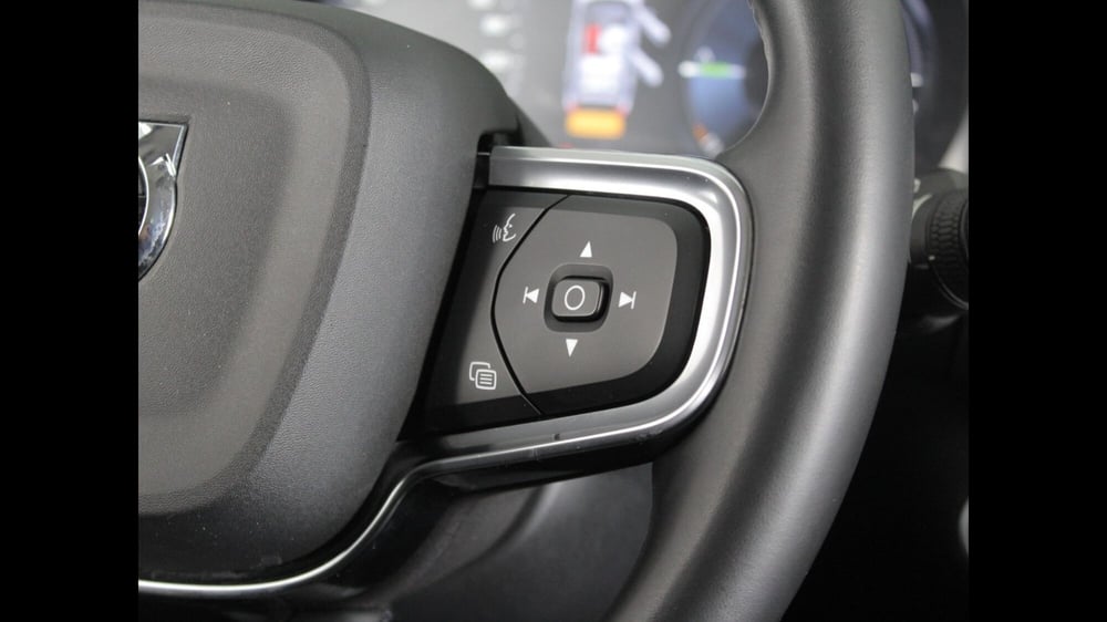 VOLVO Veicoli Commerciali XC40 usata a Palermo (6)
