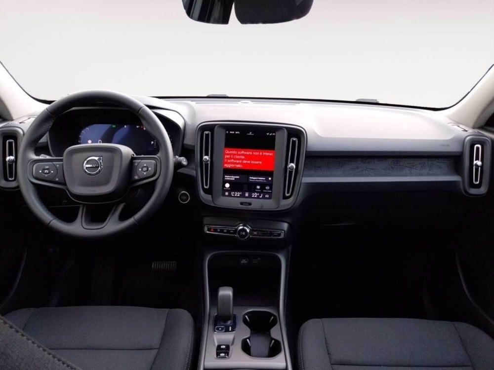 Volvo XC40 nuova a Bologna (10)