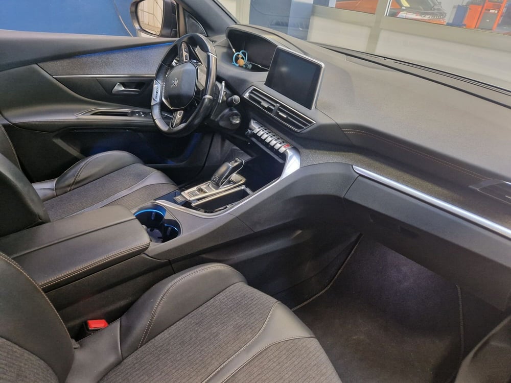 Peugeot 5008 usata a Varese (13)