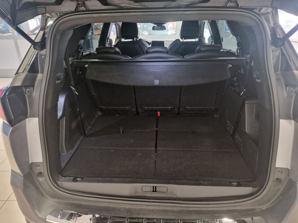 Peugeot 5008 usata a Varese (7)
