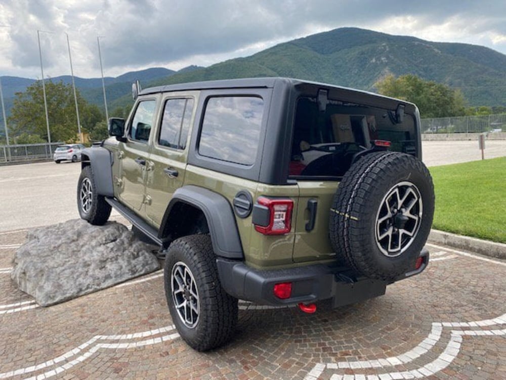 Jeep Wrangler Unlimited nuova a Benevento (12)
