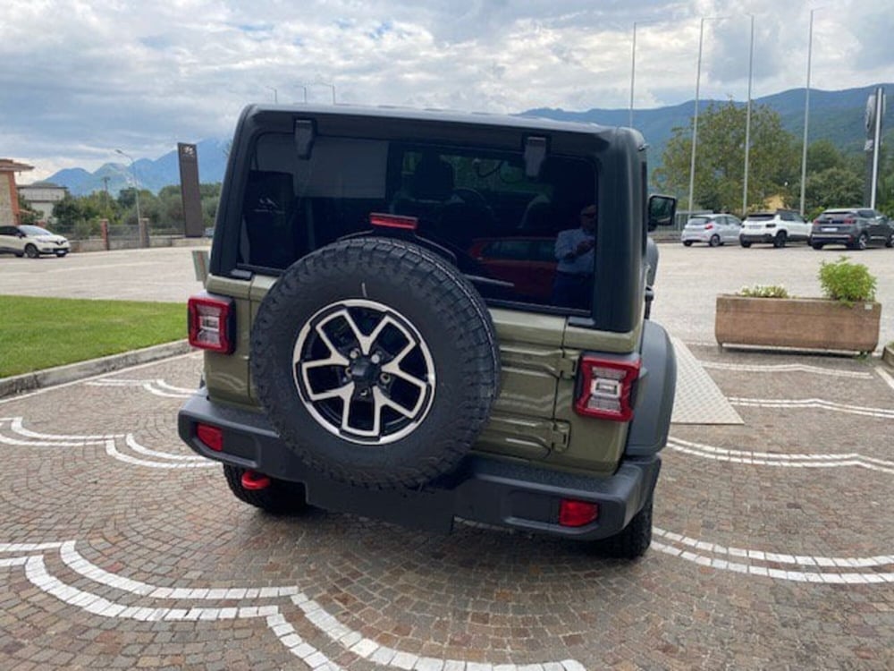 Jeep Wrangler Unlimited nuova a Benevento (14)