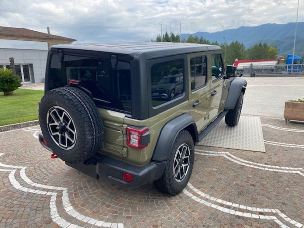 Jeep Wrangler Unlimited nuova a Benevento (15)